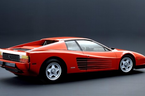 Ferrari Testarossa festeggia 40 anni a Milano AutoClassica