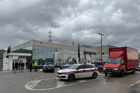 Esplosione in azienda ad Arezzo, 4 operai in ospedale