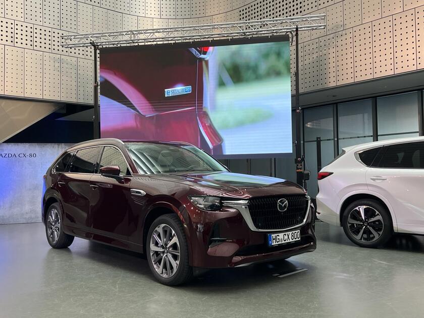 Nuova Mazda CX-80 Unveiling